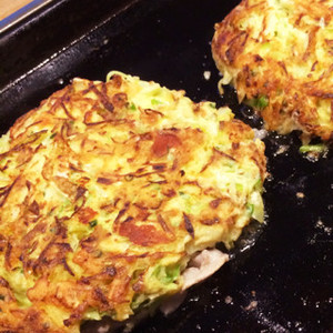駄菓子屋のお好み焼きの焼き方 レシピ 作り方 By 嬉野ダイバー クックパッド 簡単おいしいみんなのレシピが358万品