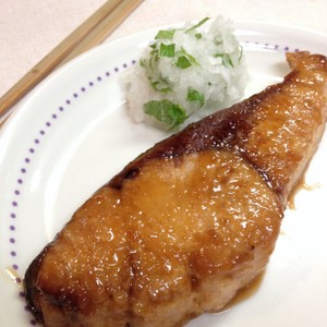 とろ り ワラサ メジロ の鍋照り焼き レシピ 作り方 By れれこの隠れ家 クックパッド 簡単おいしいみんなのレシピが368万品