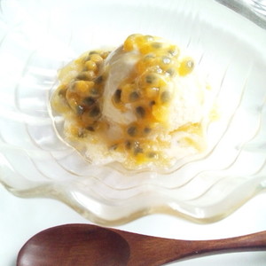パッションフルーツの食べ方 その壱 レシピ 作り方 By ｃａｒｐ好き クックパッド 簡単おいしいみんなのレシピが358万品