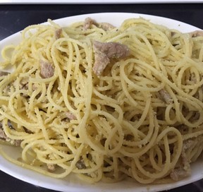 豚肉、アプリコット、ピスタチオのパイのレシピ