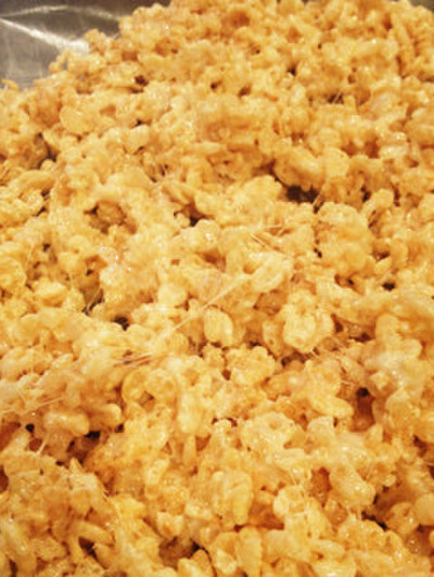 フランケンシュタイン・ライスクリスピー・トリートのレシピ