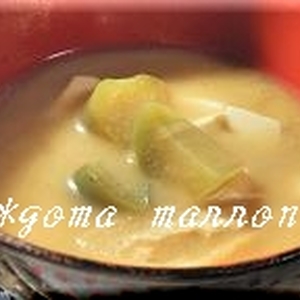 平茸 ナス 豆腐の味噌汁 レシピ 作り方 By Toppy1 クックパッド 簡単おいしいみんなのレシピが362万品