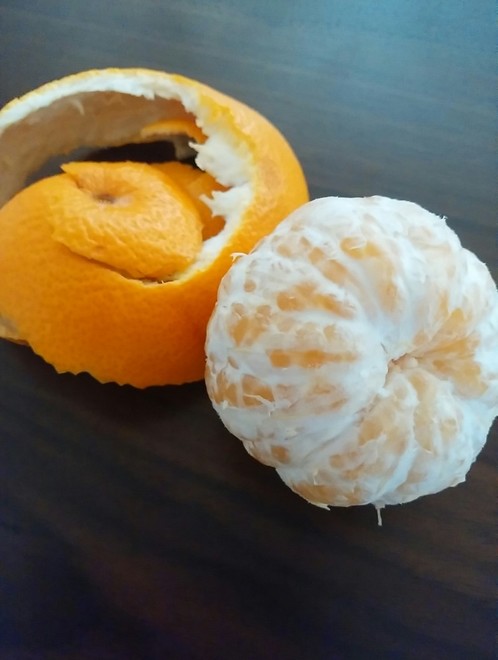 ネーブルの皮を簡単に手でむく方法 レシピ 作り方 By ゆんやともも クックパッド 簡単おいしいみんなのレシピが374万品