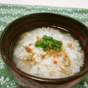 冷蔵庫に何も無いときの中華風雑炊 レシピ 作り方 By まゆぞ クックパッド 簡単おいしいみんなのレシピが366万品
