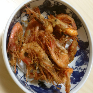 油ハネしにくい 甘エビの唐揚げ レシピ 作り方 By はるさんの台所 クックパッド 簡単おいしいみんなのレシピが356万品