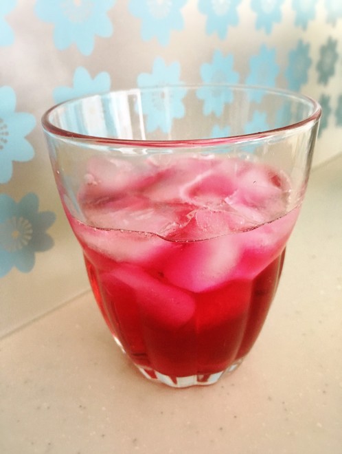 赤 青じそジュース 秘訣は氷砂糖 レシピ 作り方 By かわわりょうちん クックパッド 簡単おいしいみんなのレシピが375万品