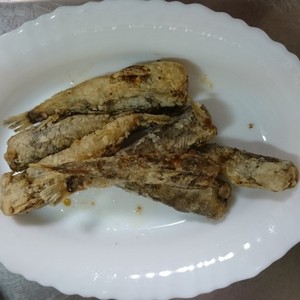 めひかりの唐揚げ レシピ 作り方 By とあ クックパッド 簡単おいしいみんなのレシピが361万品