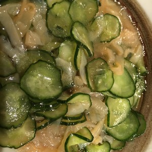 くらげときゅうりの酢の物 レシピ 作り方 By 塩じゃけ クックパッド 簡単おいしいみんなのレシピが371万品