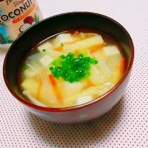 味噌汁にココナッツミルクやオイル レシピ 作り方 By みんとこ クックパッド 簡単おいしいみんなのレシピが354万品