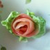 トマトの皮で作るバラ