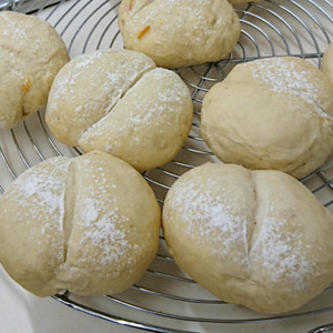 Hbでモチモチふわふわ白パン バナナ風味 レシピ 作り方 By ルカママ6363 クックパッド 簡単おいしいみんなのレシピが364万品