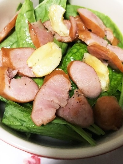 ほうれん草とベーコンのサラダのレシピ