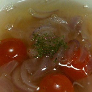 赤タマネギのコンソメスープ レシピ 作り方 By Sonotyan クックパッド