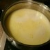 白濁スープが美味しい、博多の水炊きスープ