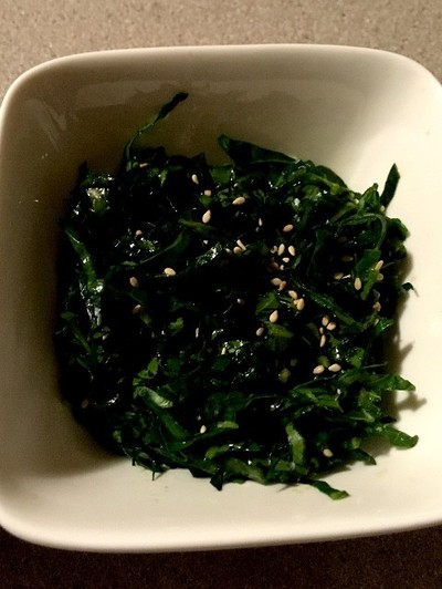 ケニア産コラードグリーンと牛ひき肉の煮込みレシピ