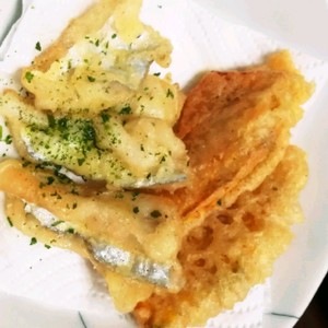 太刀魚の天ぷら 骨せんべい レシピ 作り方 By 料理好きなオトン クックパッド 簡単おいしいみんなのレシピが353万品