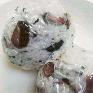 枝豆チーズのもち麦おにぎり 作り方 レシピ クラシル