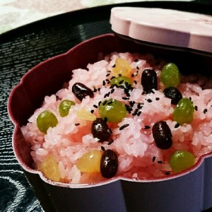 炊飯器でカンタン 甲州お赤飯 甘納豆 レシピ 作り方 By Miho F クックパッド 簡単おいしいみんなのレシピが358万品