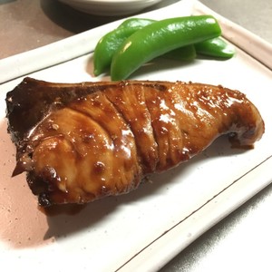 ぶりの照り焼き 柚子胡椒風味 レシピ 作り方 By Sachiです クックパッド 簡単おいしいみんなのレシピが361万品