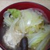 鶏団子と白菜、椎茸の春雨スープ