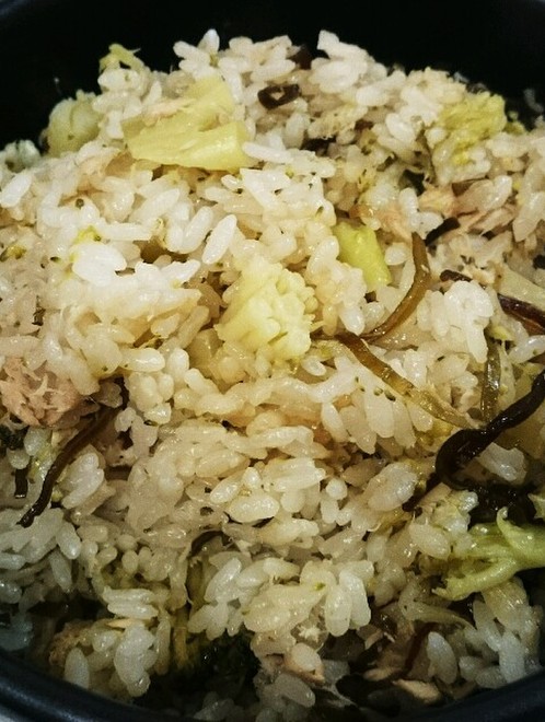 味付不要 ツナとブロッコリー炊き込みご飯 レシピ 作り方 By きんきん クックパッド 簡単おいしいみんなのレシピが375万品