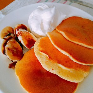 冷めてもふわふわパンケーキ 卵白消費 レシピ 作り方 By さーしゃ クックパッド 簡単おいしいみんなのレシピが355万品