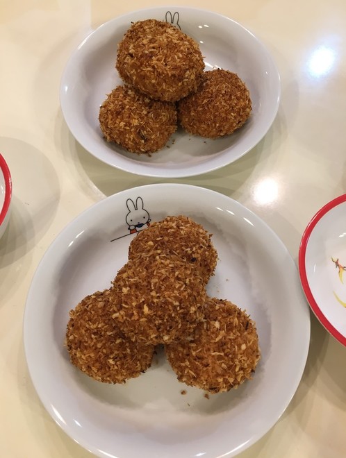 揚げないライスコロッケ カプリチョーザ風 レシピ 作り方 By Picero クックパッド 簡単おいしいみんなのレシピが374万品