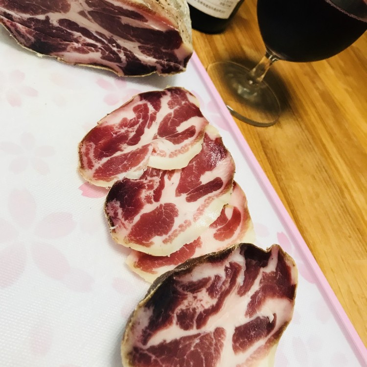 家で作れるの 自家製 ほぼ 生ハム レシピ 作り方 By ｋの台所 クックパッド 簡単おいしいみんなのレシピが374万品