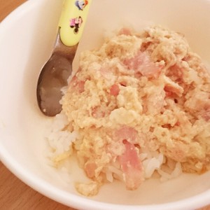 何もないときのお昼ごはん 簡単たまご丼 レシピ 作り方 By まきにゅい クックパッド 簡単おいしいみんなのレシピが356万品
