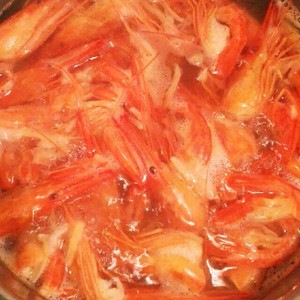 海老 北海シマエビ の味噌汁 レシピ 作り方 By クックgonbao クックパッド 簡単おいしいみんなのレシピが353万品