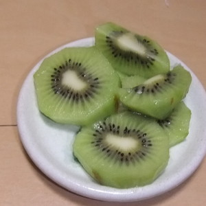 切って置いとくだけで 甘いキウイ レシピ 作り方 By ククククク クックパッド 簡単おいしいみんなのレシピが361万品