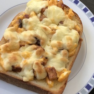 スパム たまご チーズのトースト レシピ 作り方 By Missmacky00 クックパッド 簡単おいしいみんなのレシピが352万品
