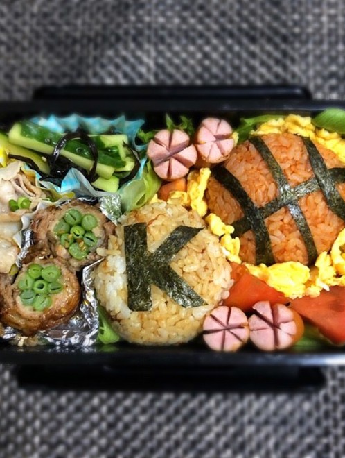 ミニバスケ部のおにぎり弁 キャラ弁 レシピ 作り方 By ｒｋまま クックパッド 簡単おいしいみんなのレシピが374万品