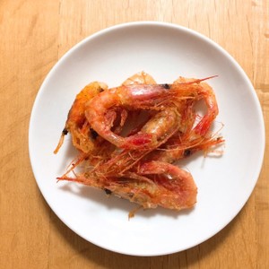 油ハネしにくい 甘エビの唐揚げ レシピ 作り方 By はるさんの台所 クックパッド 簡単おいしいみんなのレシピが356万品
