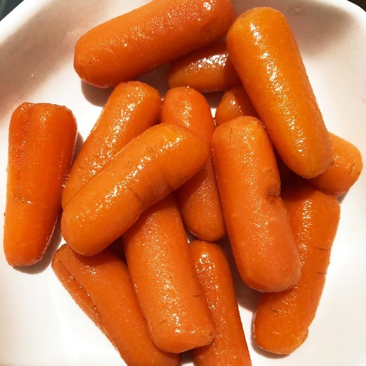 ミニキャロットのｈｏｔサラダ タイム風味 レシピ 作り方 By すいか クックパッド 簡単おいしいみんなのレシピが371万品