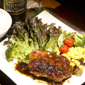 鶏もも肉のピリ辛ソースチキンステーキ レシピ 作り方 By 今日のおうちごはん クックパッド 簡単おいしいみんなのレシピが360万品