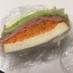 ローストビーフと野菜のサンドイッチ
