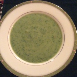 ジャガイモ、コーン、ケールのスープのレシピ