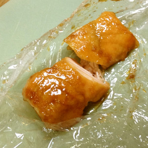 お弁当のおかず サーモンの照り焼き レシピ 作り方 By Apple521 クックパッド 簡単おいしいみんなのレシピが354万品