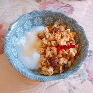 授乳期おやつ はちみつヨーグルトパフェ レシピ 作り方 By めぐまれめぐこ クックパッド 簡単おいしいみんなのレシピが365万品
