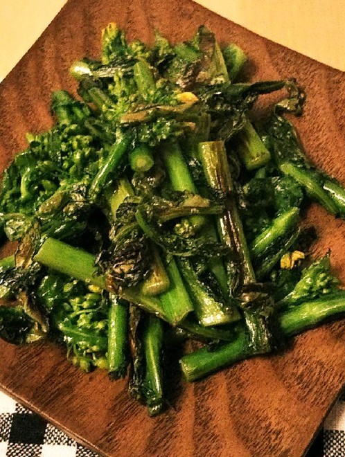 塩とごま油だけ 菜の花の炒め物 レシピ 作り方 By 春空 クックパッド 簡単おいしいみんなのレシピが378万品