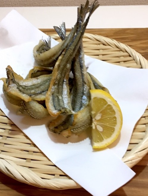 釣魚料理 サヨリの唐揚げ レシピ 作り方 By はちにゃにゃ クックパッド 簡単おいしいみんなのレシピが376万品