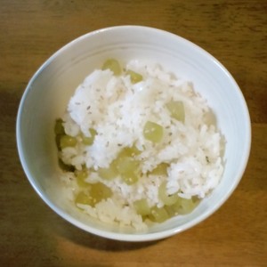 ほろにがふきごはん 花散らしの雨 風 レシピ 作り方 By ちゅいろ クックパッド 簡単おいしいみんなのレシピが368万品