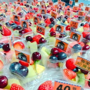 運動会のお弁当に フルーツカップ レシピ 作り方 By みえ０４ クックパッド 簡単おいしいみんなのレシピが352万品