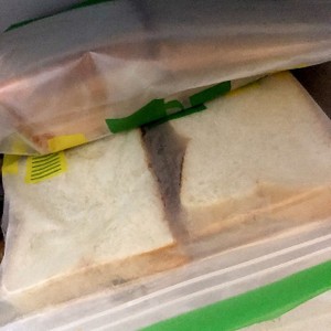 離乳食 食パンの冷凍 レシピ 作り方 By にーっしまみ クックパッド 簡単おいしいみんなのレシピが360万品