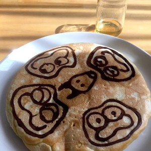 ケロちゃんのパンケーキ レシピ 作り方 By Pmg クックパッド 簡単おいしいみんなのレシピが350万品