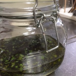 バジルのオリーブオイル漬け 長期保存にも レシピ 作り方 By ぷけママ クックパッド 簡単おいしいみんなのレシピが357万品