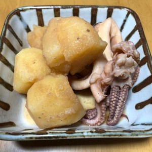 こってり甘辛なイカとじゃがいもの炊いたん レシピ 作り方 By Goodfield クックパッド 簡単おいしいみんなのレシピが371万品