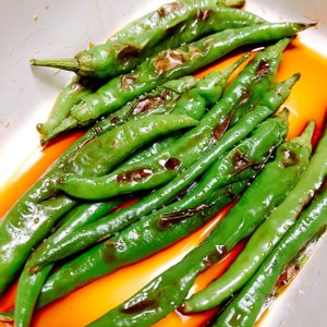 辛 いのが旨い 青唐辛子醤油漬け レシピ 作り方 By Mayu416 クックパッド 簡単おいしいみんなのレシピが361万品