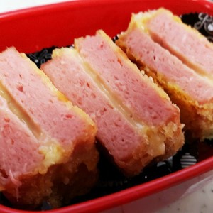 ハムカツを越えた スパムチーズカツ レシピ 作り方 By ちゅら クックパッド 簡単おいしいみんなのレシピが350万品